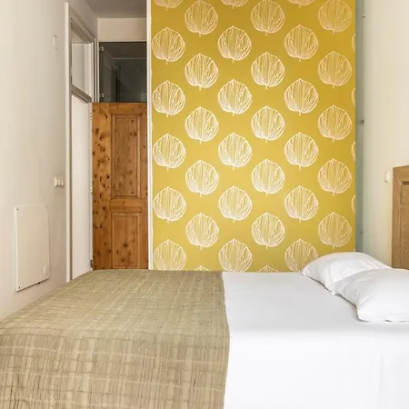 Plum Guide - The Great Pombalino Apartment *